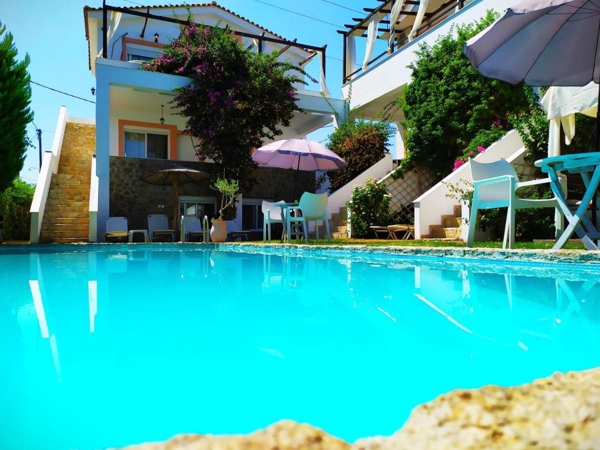 Irene's Maisonette At Rafaella Apartment *